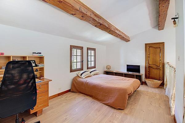 A VENDRE en exclusivité ! Draguignan Maison proche des commodités 2 chambres Terrain 675 m²