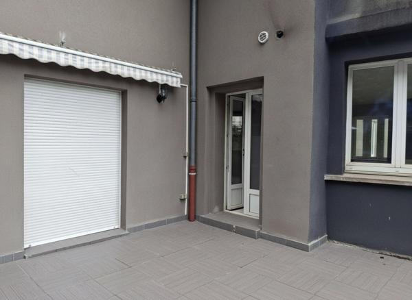 Appartement avec terrasse, deux places de parking