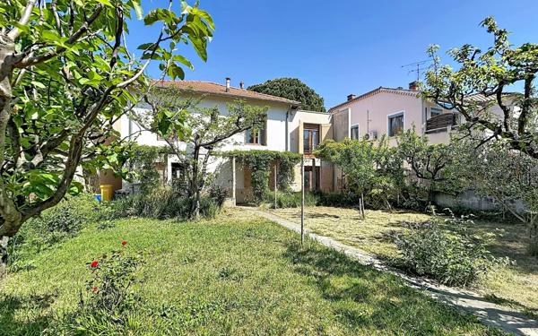 Maison à vendre    6 pièces •  Avignon