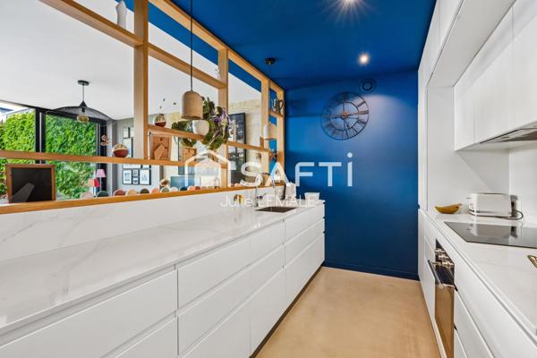 À deux pas du Forum de Talence et du tramway, charmante maison rénovée avec terrasse et cave — un véritable coup de cœur en plein centre de Talence !