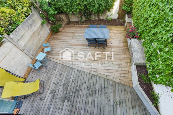 À deux pas du Forum de Talence et du tramway, charmante maison rénovée avec terrasse et cave — un véritable coup de cœur en plein centre de Talence !