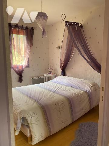 SAINT JULIEN DES LANDES Maison avec Environnement calme