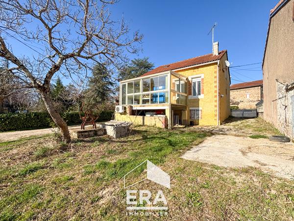 Maison de 115 m²  sur un terrain de 1246 m² à Blaye-les-Mines.