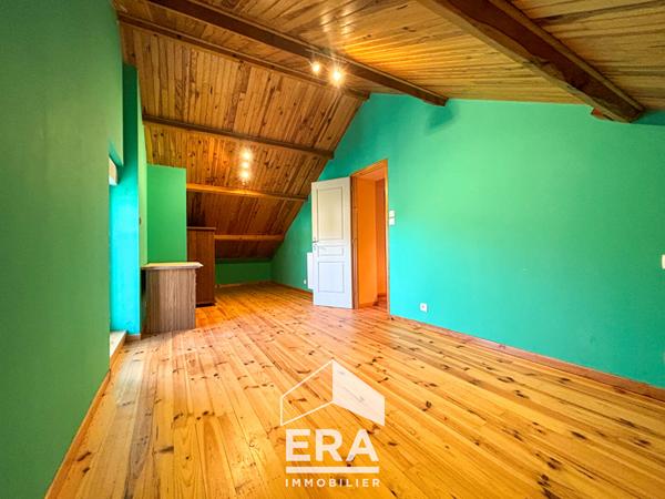 Maison de 115 m²  sur un terrain de 1246 m² à Blaye-les-Mines.