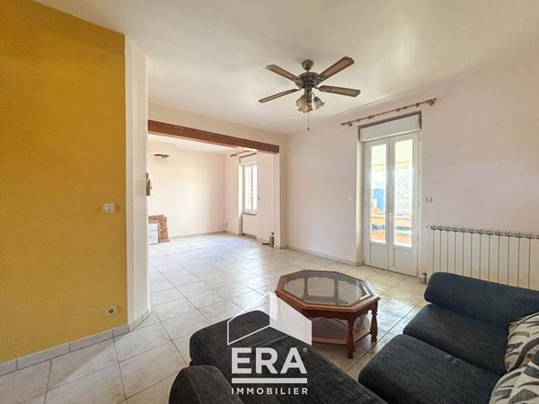 Maison de 115 m²  sur un terrain de 1246 m² à Blaye-les-Mines.