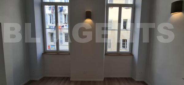 ✨ Au cœur du Panier – 55 m² entre charme marseillais et modernité ✨