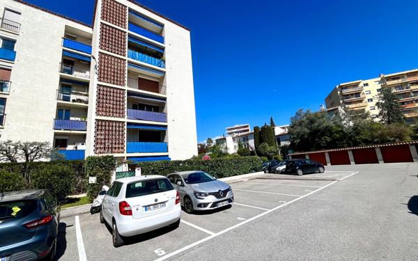 Appartement à vendre    4 pièces • 78,23 m2 Le Cannet