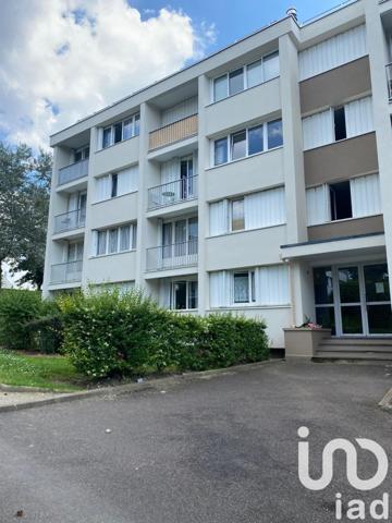 Studio 1 pièce de 34 m² à Carrières-sur-Seine (78420)