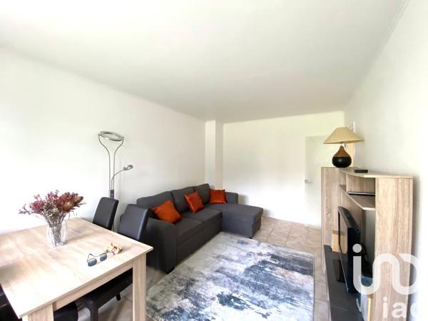 Studio 1 pièce de 34 m² à Carrières-sur-Seine (78420)