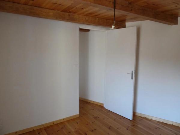 Appartement à louer à Grandrieu (48600)