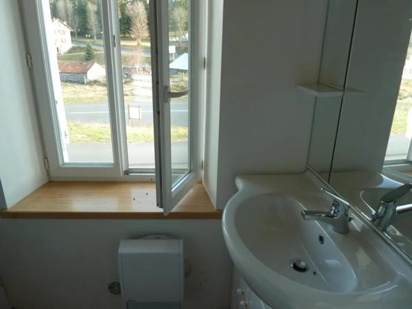 Appartement à louer à Grandrieu (48600)
