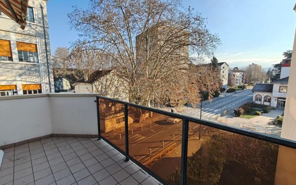 Appartement à vendre    3 pièces • 67,47 m2 Grenoble