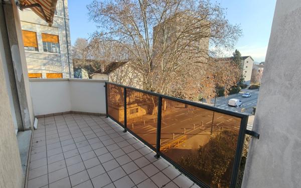 Appartement à vendre    3 pièces • 67,47 m2 Grenoble