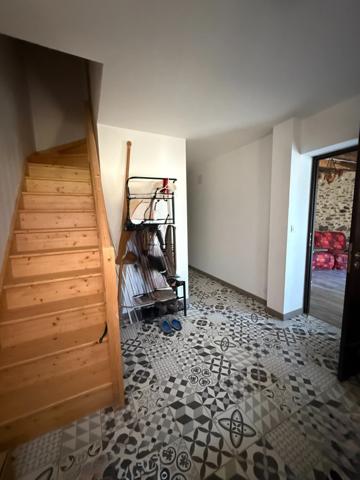 EN EXCLUSIVITE ! Maison en pierre 120m², 3 chambres, sur terrain de 936m², 168 000 €