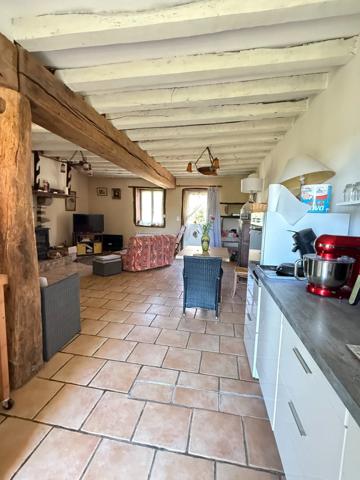 EN EXCLUSIVITE ! Maison en pierre 120m², 3 chambres, sur terrain de 936m², 168 000 €