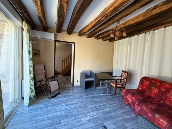 EN EXCLUSIVITE ! Maison en pierre 120m², 3 chambres, sur terrain de 936m², 168 000 €