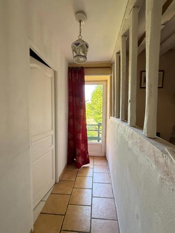 EN EXCLUSIVITE ! Maison en pierre 120m², 3 chambres, sur terrain de 936m², 168 000 €