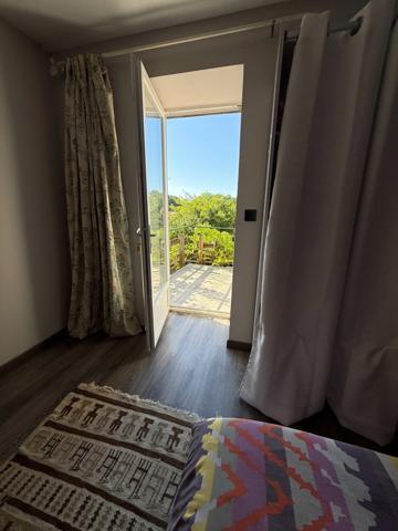 EN EXCLUSIVITE ! Maison en pierre 120m², 3 chambres, sur terrain de 936m², 168 000 €