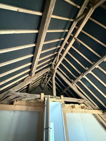 EN EXCLUSIVITE ! Maison en pierre 120m², 3 chambres, sur terrain de 936m², 168 000 €