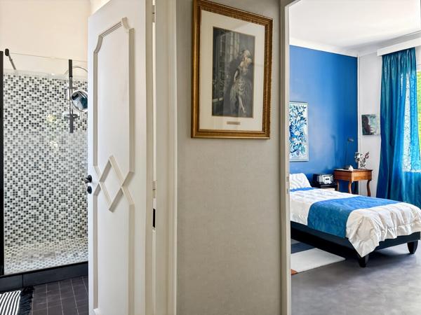 VICHY – Quartier République – Appartement de caractère 80 m² avec garage et caves dans maison Art déco
