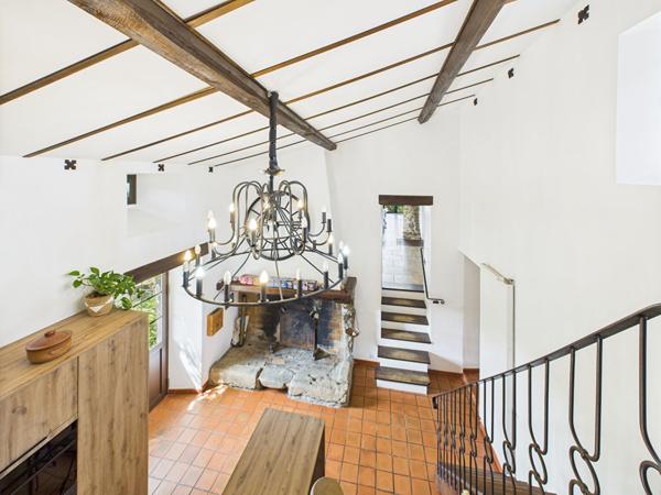 Corps de ferme rénové avec gîte indépendant, piscine et plus d'un hectare de terrain à PLATS