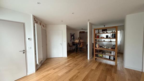 Appartement Les Sables D Olonne Centre Ville  3 pièces 73 m² garage plage et commerces à pied