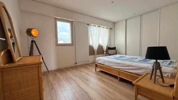 Appartement Les Sables D Olonne Centre Ville  3 pièces 73 m² garage plage et commerces à pied