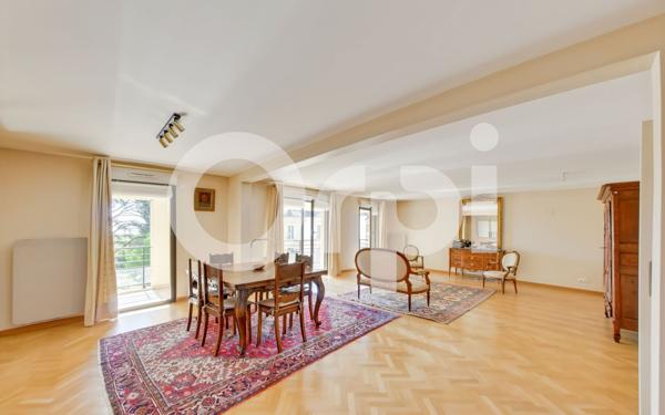 Appartement à vendre    5 pièces • 129,70 m2 Senlis