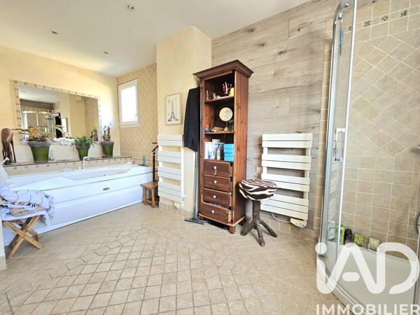 Maison à vendre 6 pièces 165 m² Vélizy-Villacoublay