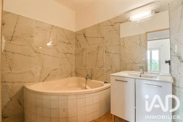 Appartement à vendre 2 pièces 64 m² Nîmes
