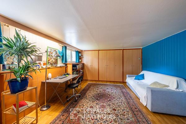 La maison atypique d’architecte avec piscine et jardin sans vis-à-vis