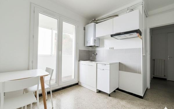 Appartement à vendre    3 pièces •  Nîmes