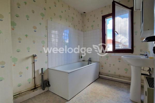 Maison à vendre 4 pièces de 84,55 m² à Jouy-le-Moutier