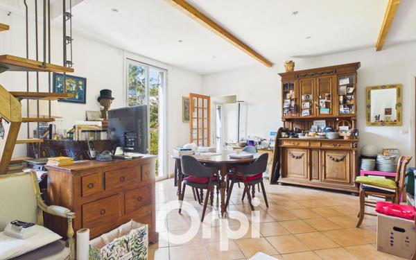 Maison à vendre    5 pièces • 124,85 m2 Vélizy-Villacoublay