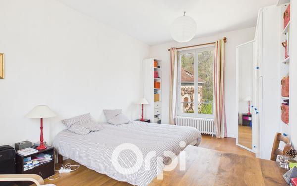 Maison à vendre    5 pièces • 124,85 m2 Vélizy-Villacoublay