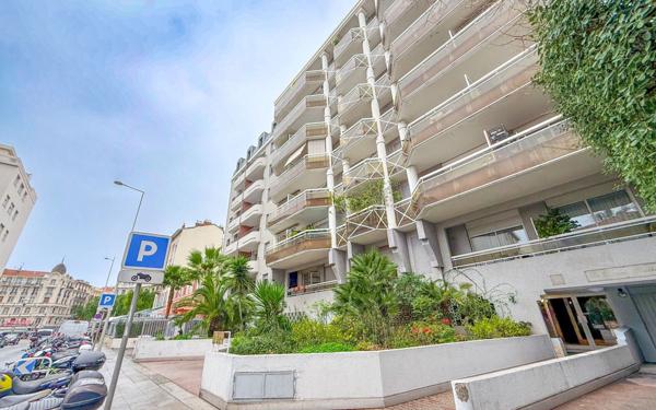 Appartement à vendre    2 pièces • 46,94 m2 Nice