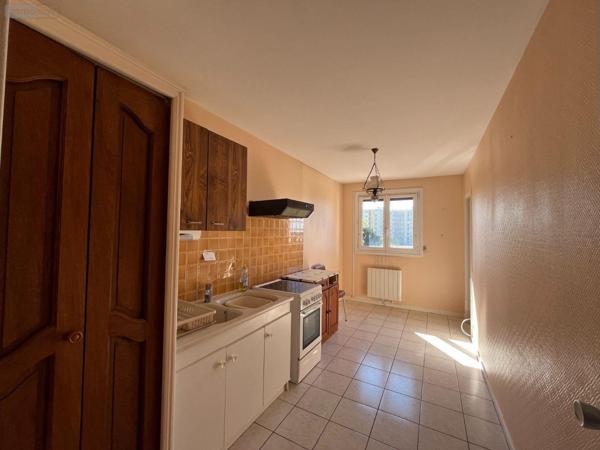 Appartement à vendre à Châteauroux dans l'Indre (36000), ref : 36004/322