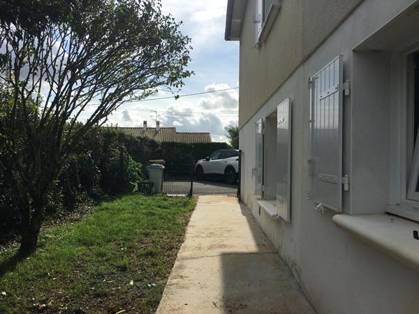 Maison Echillais 190m2  5 chambres, garage, jardin.