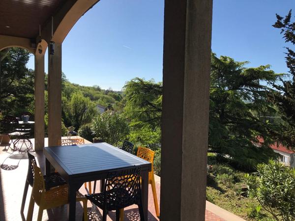 Maison Pouzauges 85700, 2 chambres  plus logement