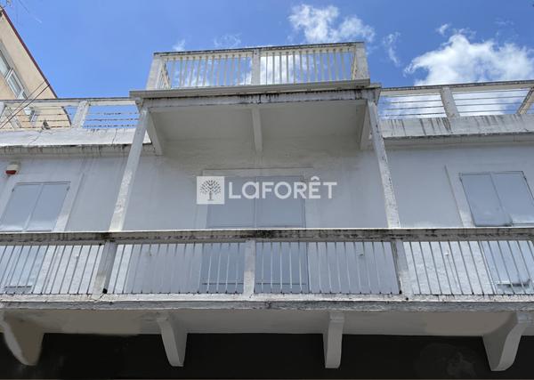 Achat immeuble Basse-Terre - 340 m² - 450 000 €