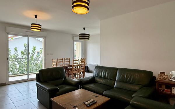 Appartement à vendre    3 pièces • 62 m2 Chassieu