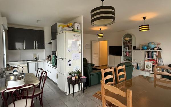 Appartement à vendre    3 pièces • 62 m2 Chassieu