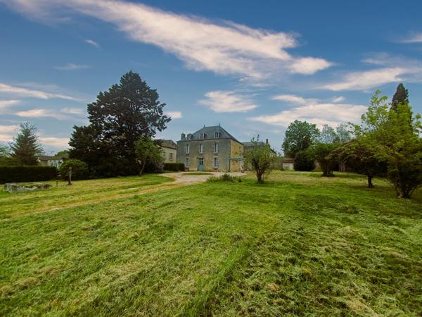 Maison à vendre à Ménigoute (79340) - Deux-Sèvres