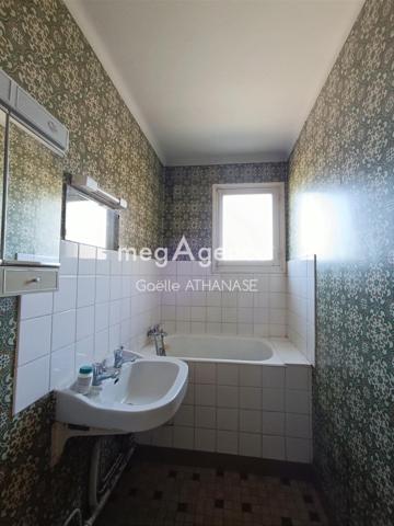 Maison à FOUGERES, 35300 - 4 pièces 63m²