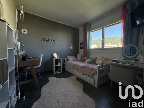 Appartement 3 pièces de 56 m² à Grasse (06130)