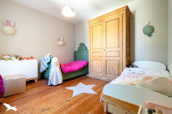 Maison à vendre 344 784 € Longué-Jumelles 6 p 155 m² DPE D