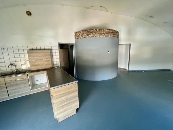 Immeuble à vendre à Le Chambon-Feugerolles (42500) - Loire