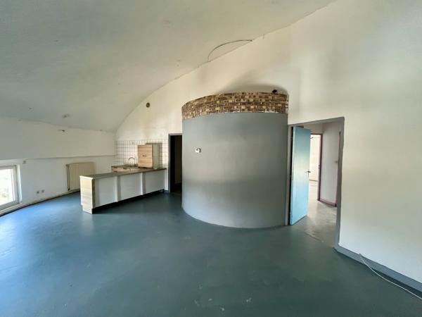 Immeuble à vendre à Le Chambon-Feugerolles (42500) - Loire