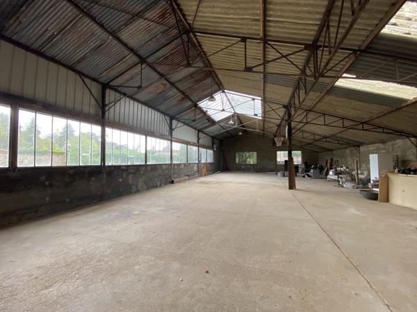 Maison renovée de 253 m2 env dans un village proche de Verneuil/Avre