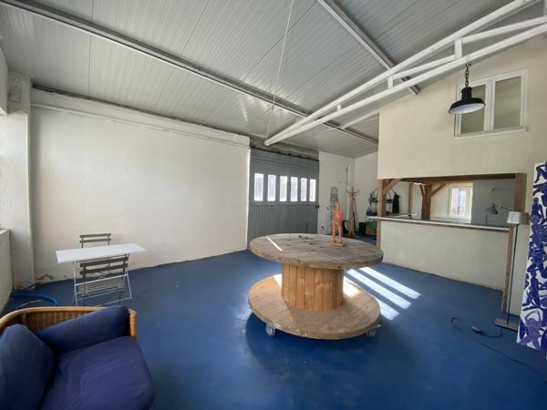 Maison renovée de 253 m2 env dans un village proche de Verneuil/Avre